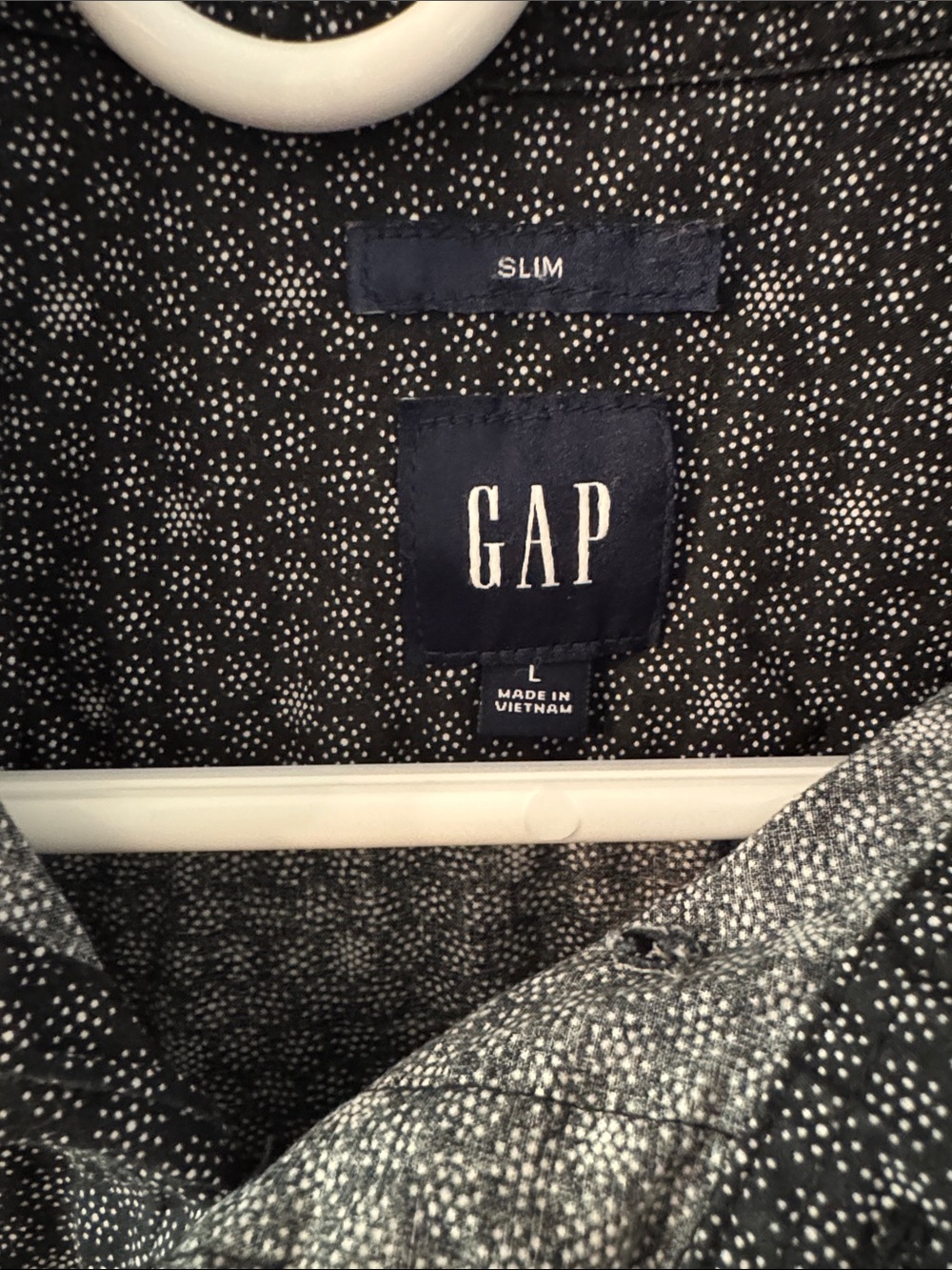 GAP Micro-Pattern Button-Down Shirt - Picture 4 of 4